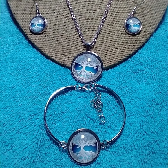 Silvertone tree of life white blue necklace bracelet earrings set - Picture 1 of 5
